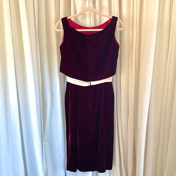 Vintage 50s Burgundy Velvet Cocktail Dress🍷 - Picture 4 of 7